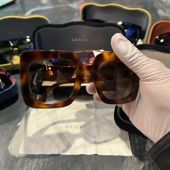 Shades - Picture 4 of 4